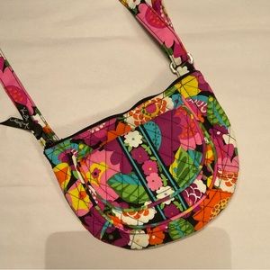 Vera Bradley Lizzy Crossbody in Va Va Bloom retired